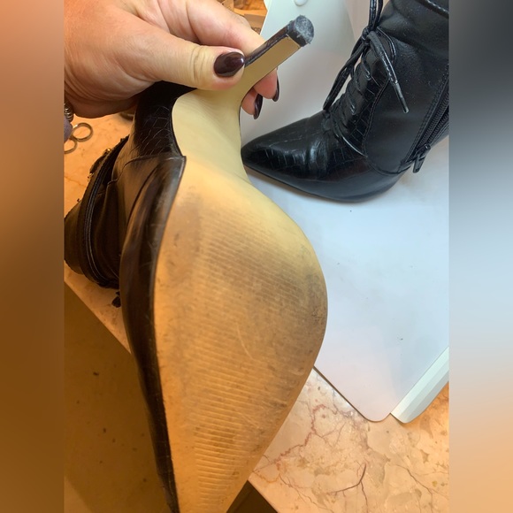 Altuzarra x Target boots - Picture 6 of 6